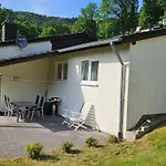 Mit Garten Im Naturpark Suedeifel By Interhome Nyaraló *